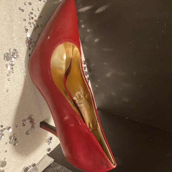 Kelly & Katie patent leather red high heels - Picture 16 of 16